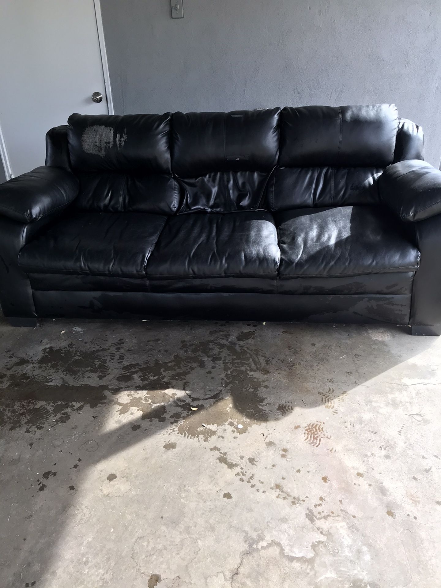 FREE SOFA