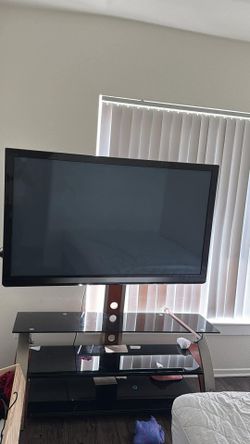 Tv with Amazon fire tv USB