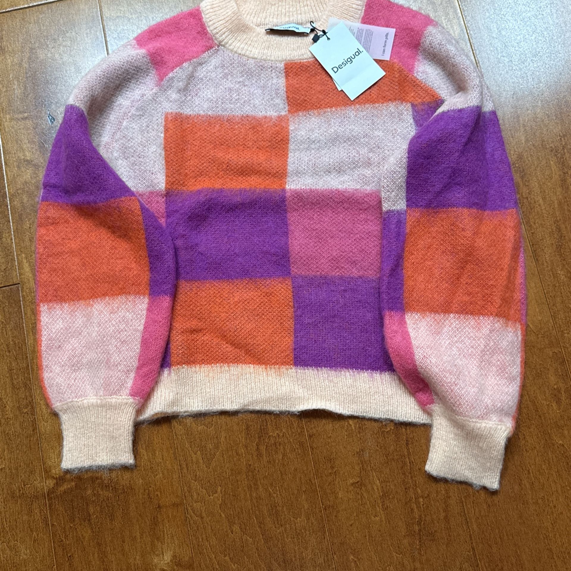 Desigual sweater