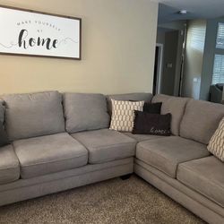 Sectional Sofa (Gray L Shape)