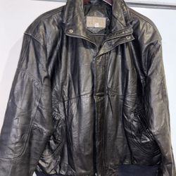 Men’s Leather Jacket Medium 