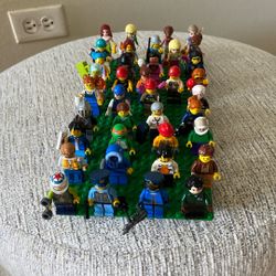 38 Lego Mini figs 
