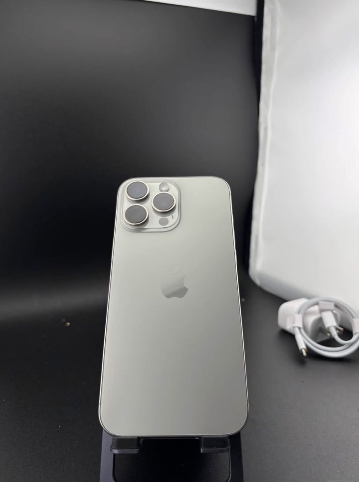 iPhone 16 Pro Max 256GB Unlocked