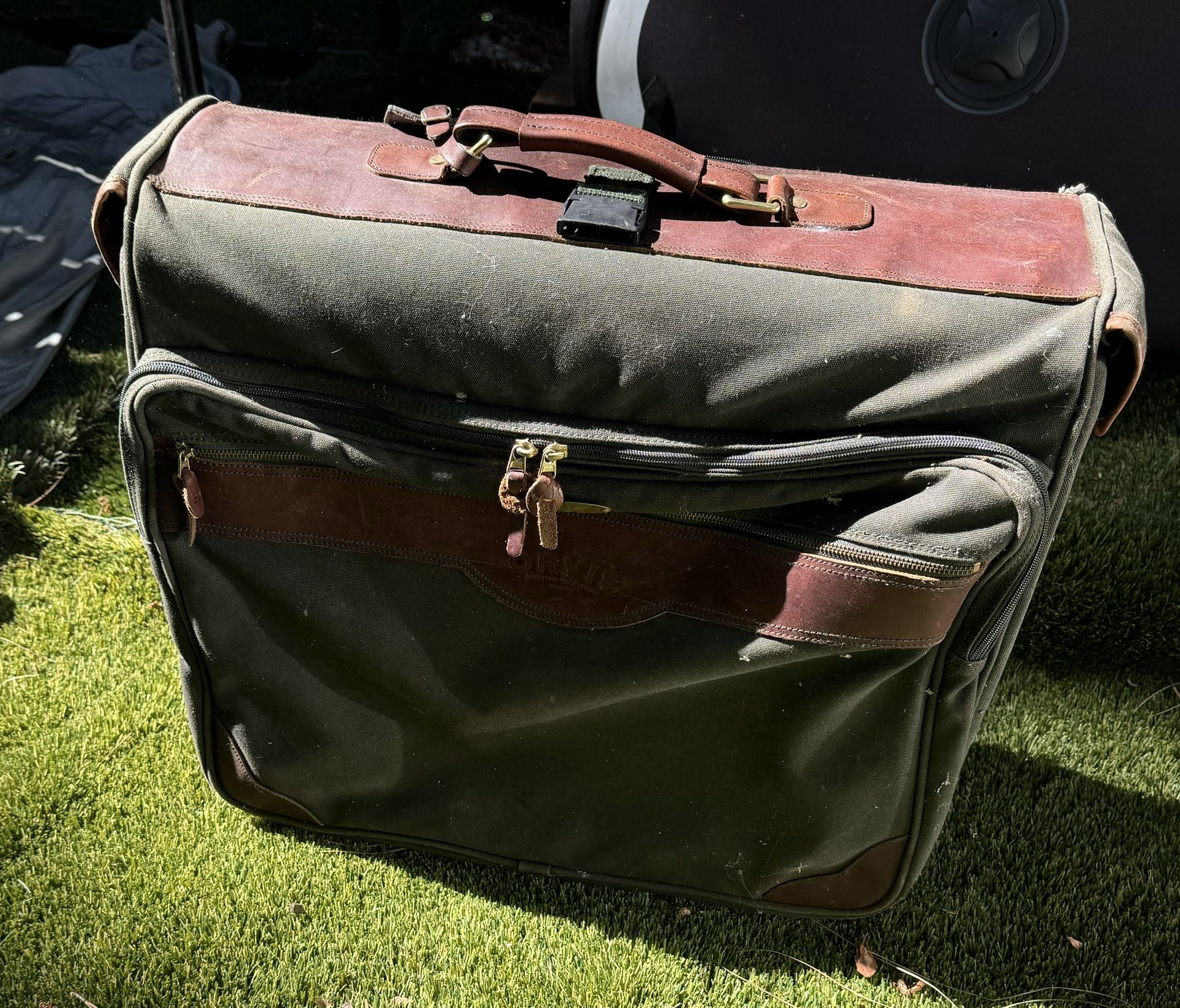 Price Drop! SALE- Orvis Travel Garment Bag - barely used if