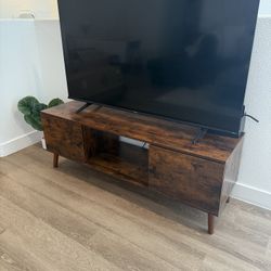 Tv stand