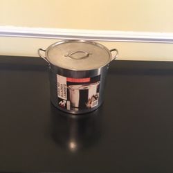 Metro Large Stock Pot and Cover 20 Quarts 