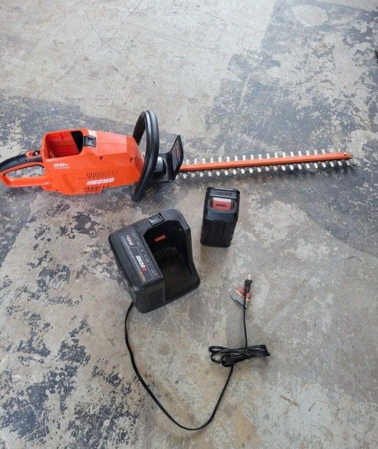 Echo 58v Hedger Battery And Charger Included! Retails $350 With Taxes!!