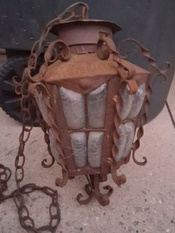 Vintage /Antique Hnaging lamp