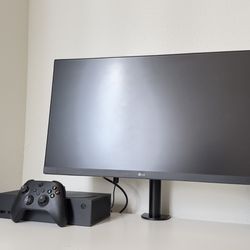 LG Gaming monitor 24in