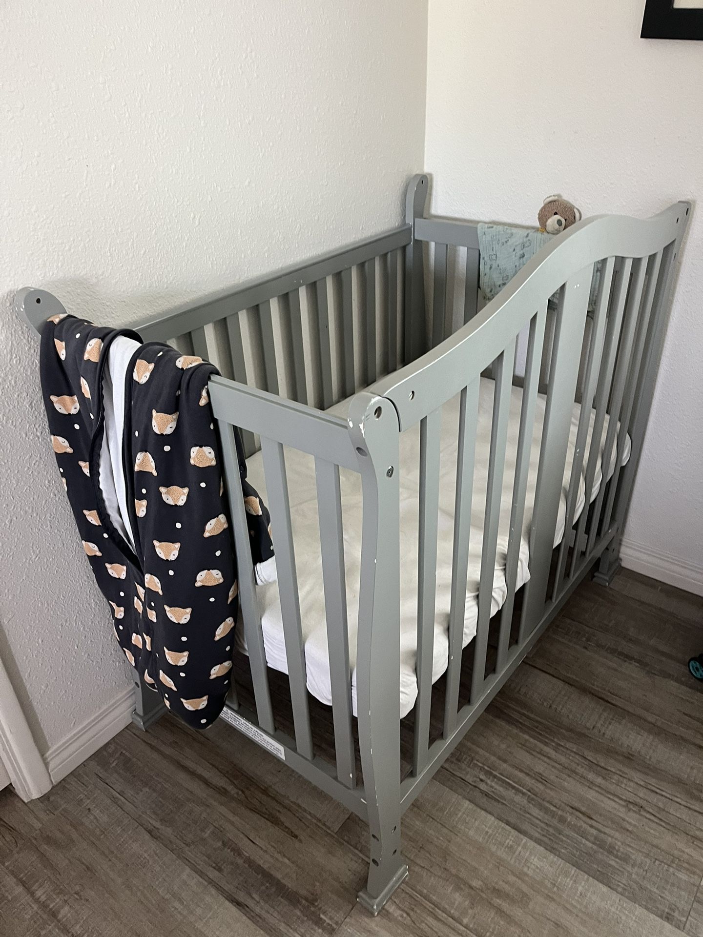 Baby Crib 