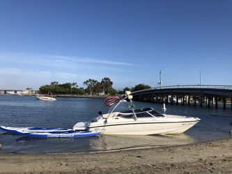 Wakeboard lessons and paddle boarding