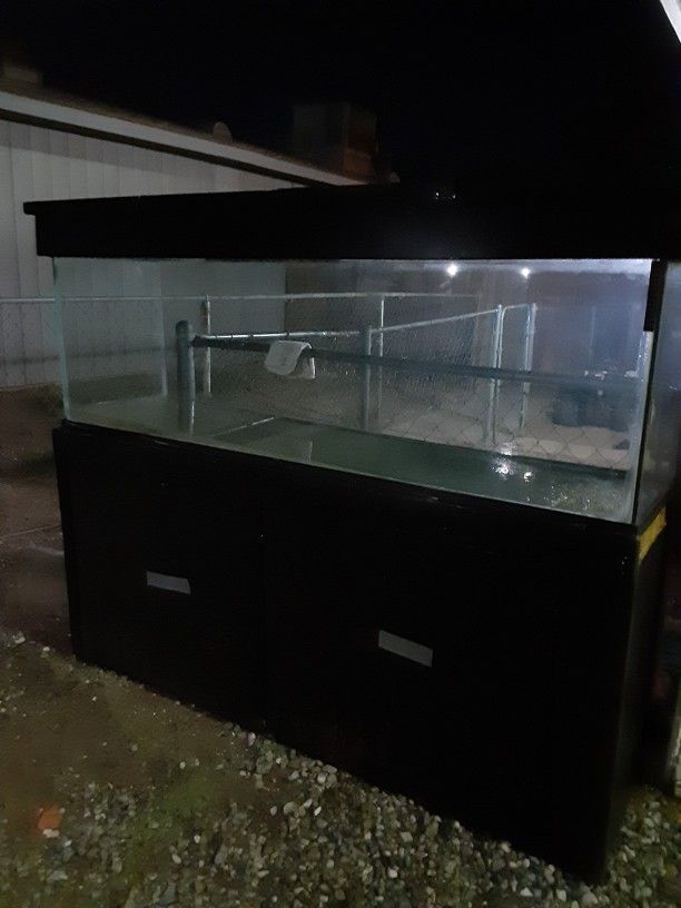150 Gallon Aquarium With Solid Wood Cabinet. Includes Filters Lights Heater And Bnb Pumps