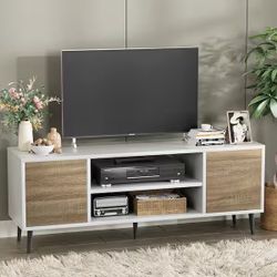 58 in. Modern Simplicity TV Stand Scandi White Media Console Fits TV's up to 65 in. brand new in box $99