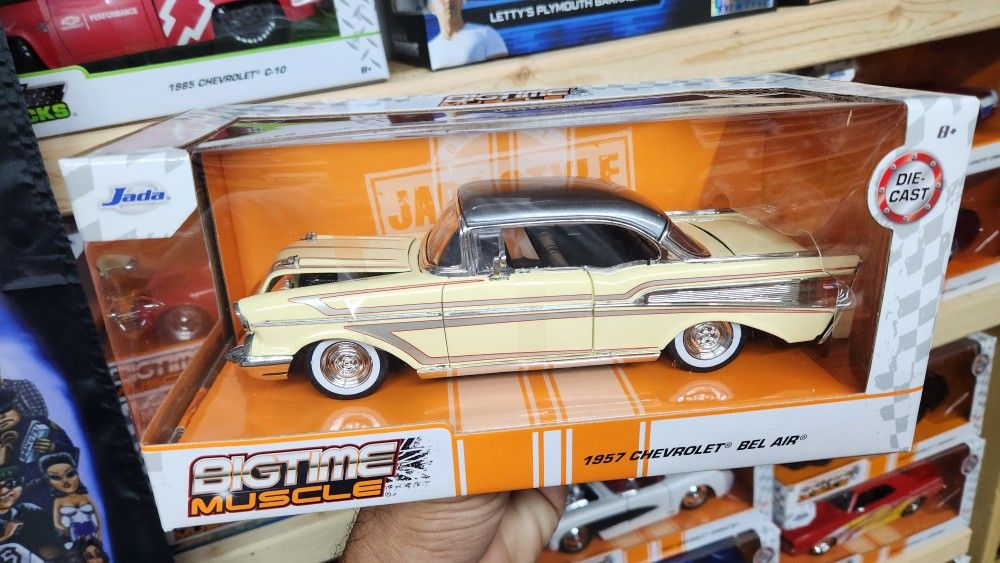 JADA TOYS COLLECTIBLE