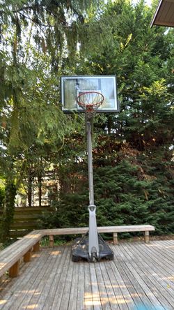 Home Basketball hoop outside