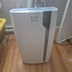 DeLonghi  Portable Air Conditioner 