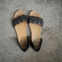 Women's Sandal Size 10