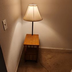 End table With Lamp