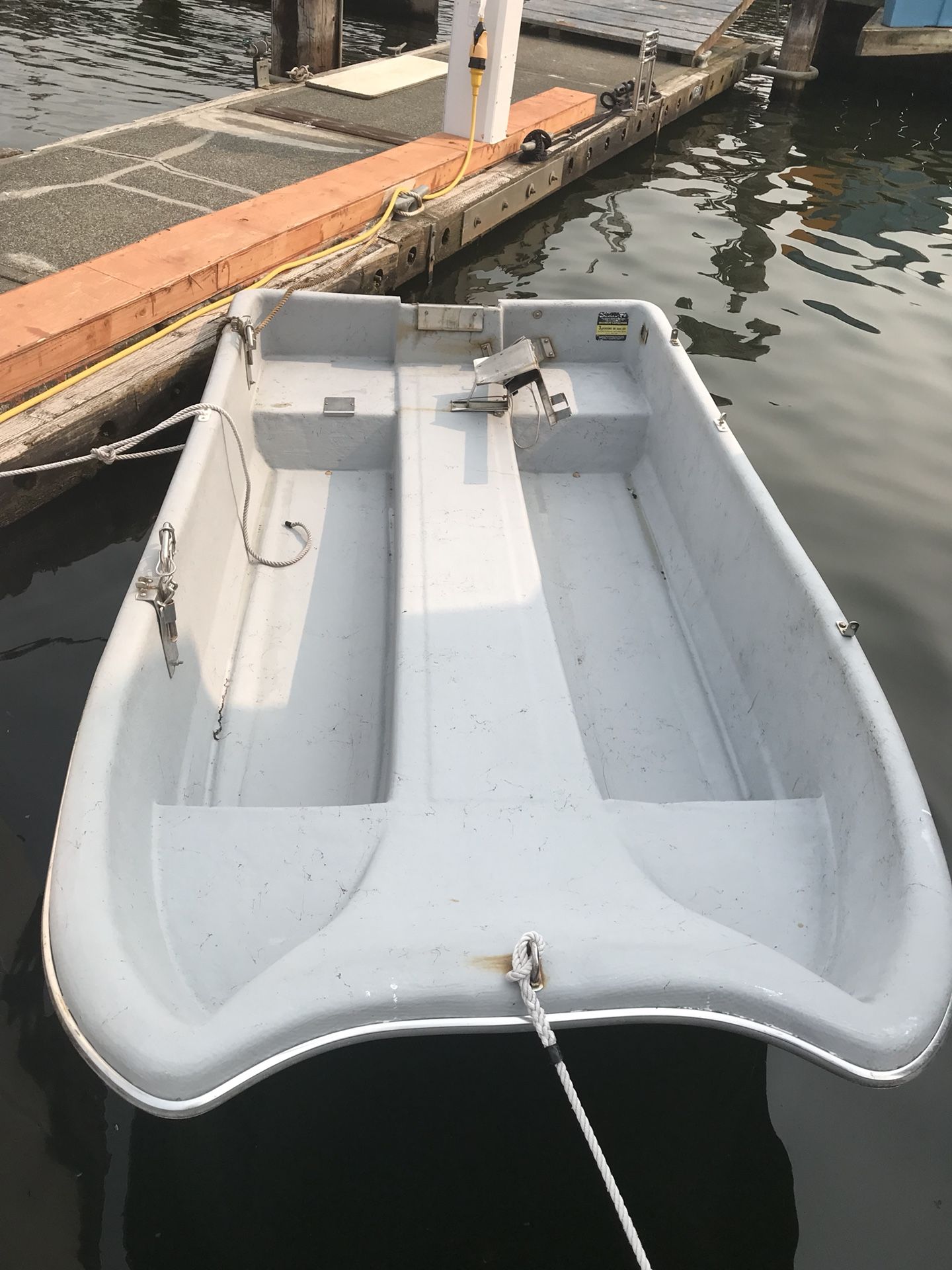 Livingston 7.5 Dinghy WITH Weaver Davit Attachment AND Swivel Motor Mount
