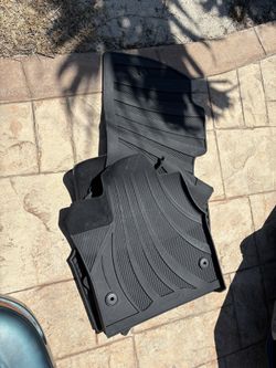 Chrysler Pacifica Minivan Weather Proof Floor Mats 