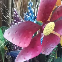 New Designer Assortment Of Yard Stakes High From 5/20 Dollar 