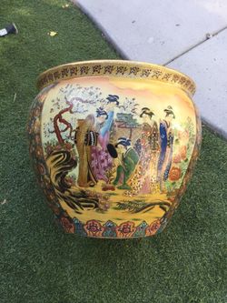 SATSUMA decoration pod tree