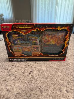 Pokemon Charizard EX box