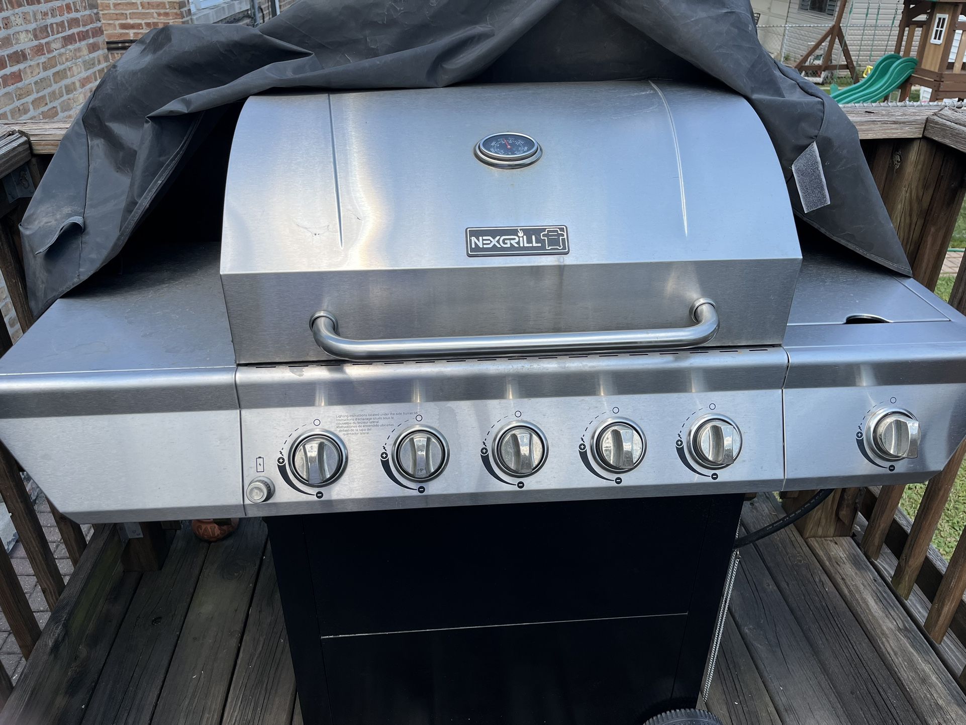 Very Nice Nexgrill With Cover