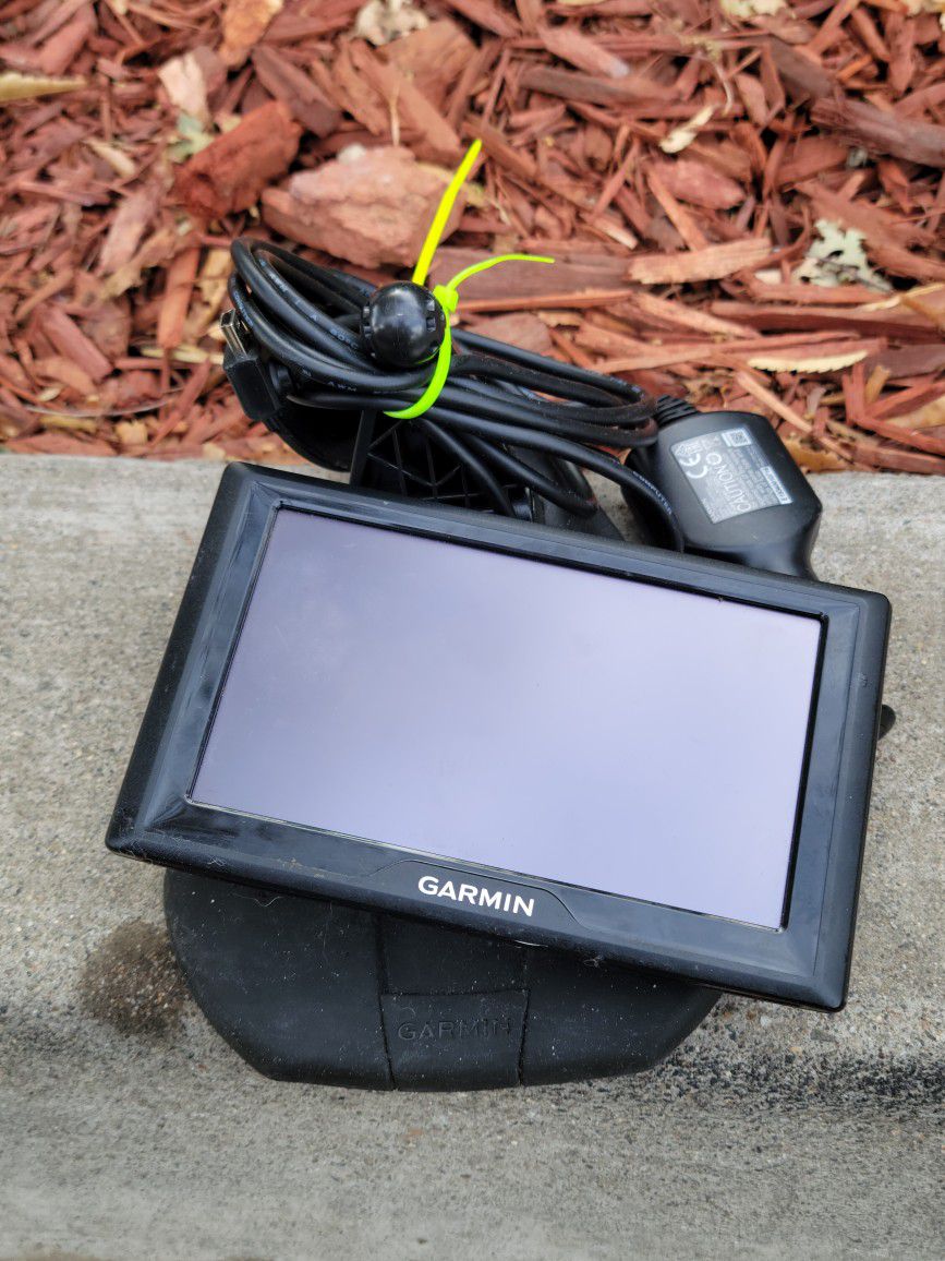 Garmin GPS With Grip Mount