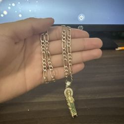 22”1/2 14KT gold Chain And Pendant 