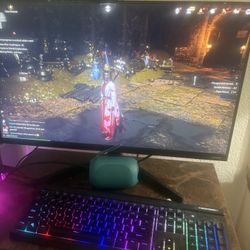 Cyberpower Pc With Monitor Keyboard And Mouse 