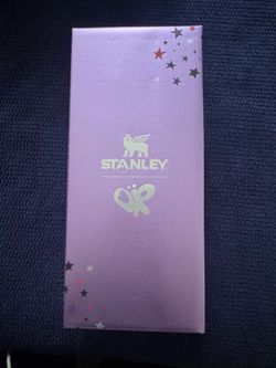 Olivia Rodrigo Stanley cup