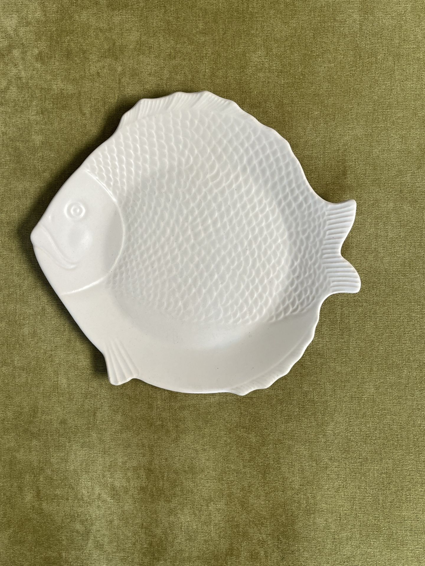 7 Bauer California Pottery Plates. Chicken of the WeYear Sea Tuna Fish Advertising Plates. No Chips Or Cracks 10” diameter $5 Each. I Have 7