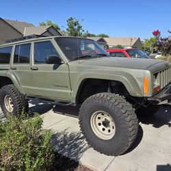 2000 Jeep Cherokee