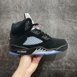 only reply on 1G：gmfsneakers  size：4-12