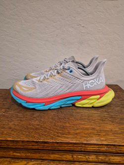 HOKA One One Clifton Edge Road Running Shoes
Men's Size US 11.5