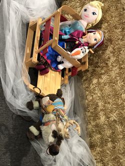 Frozen movie party decorations