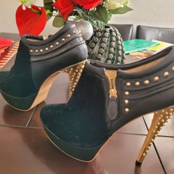SUPER COOL HIGH HEELS 👠  SIZE 12