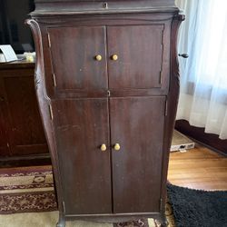 Antique 1904 Victor Victrola 
