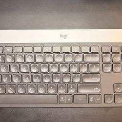 Logitech Craft Advanced Wireless Keyboard