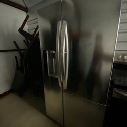 LG Refrigerator Side by Side Doors Stainless Steal 