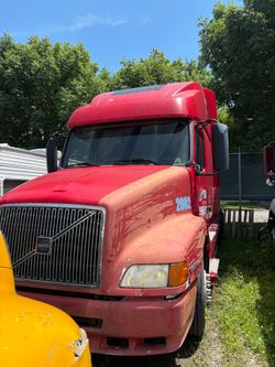 2001Volvo VNL