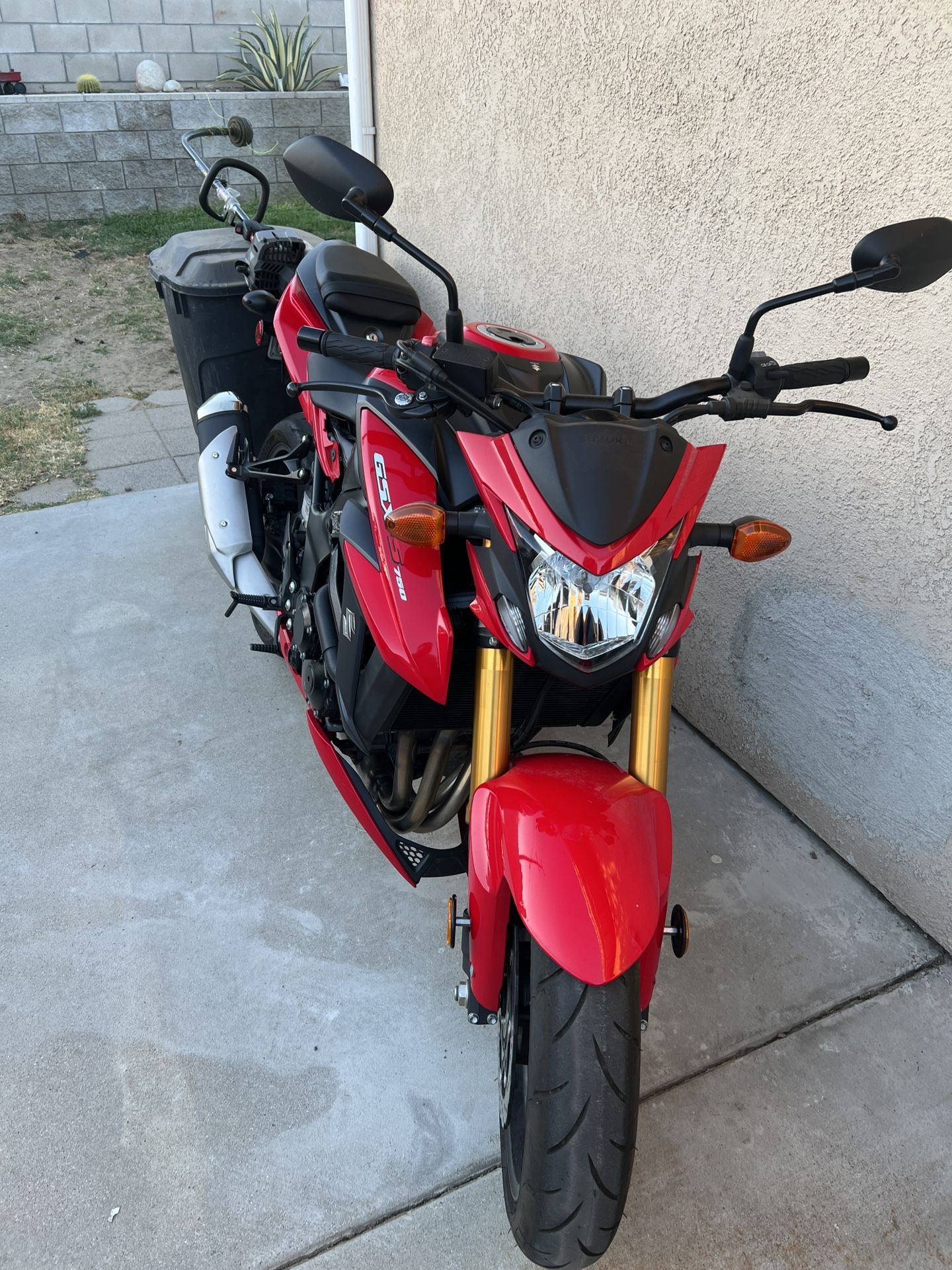2018 Suzuki GSX-s750
