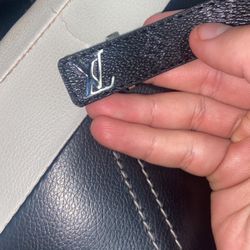 Lv Slim Black 