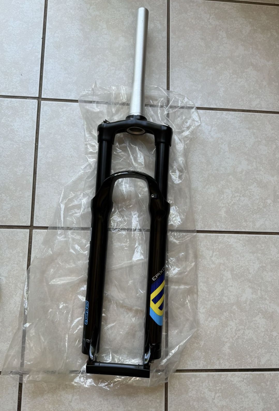 SR Suntour Epixon 29” Mountain Bike MTB Front Fork