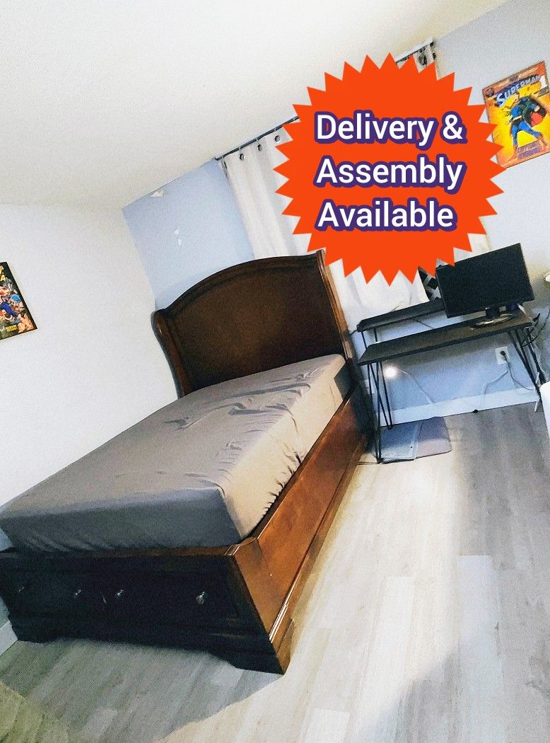 Queen Mattress & Frame W/drawers