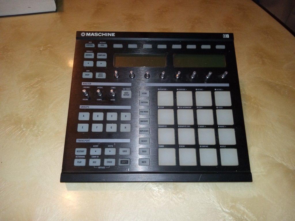 MASCHINE....NATIVE INSTRUMENTS