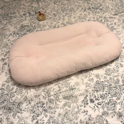 Snuggle Me Infant Lounger In Pink 