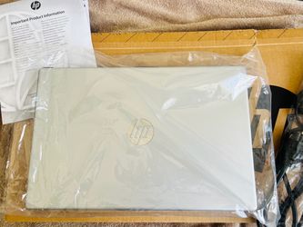 HP Laptop Silver – Open Box (GREAT DEAL)