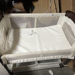 Co-sleep Bassinet